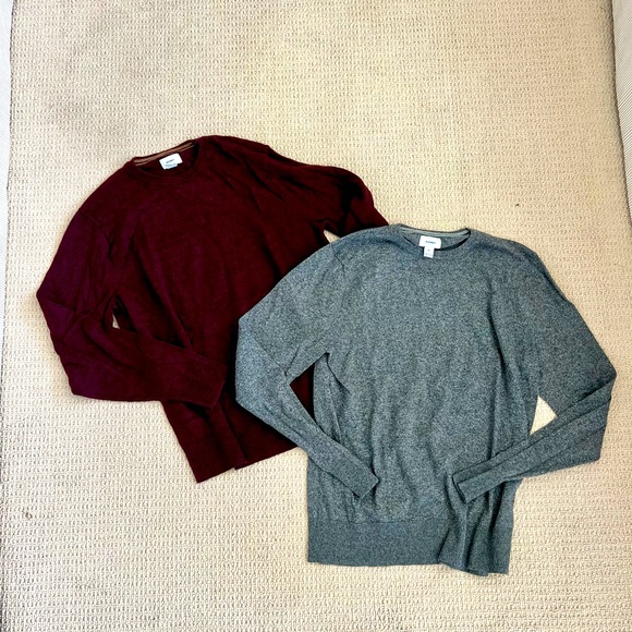 Bundle of 2 Sweaters - Picture 1 of 3